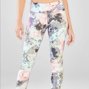 ✨SALE✨ Fabletics Secret Garden powerhold leggings